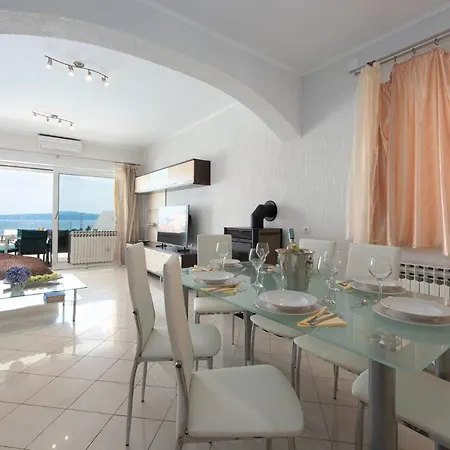 House Gold Point Ičići