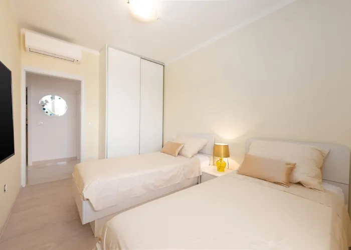 House Gold Point Holiday home Icici