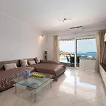 House Gold Point