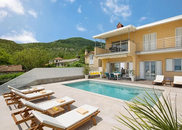 House Gold Point